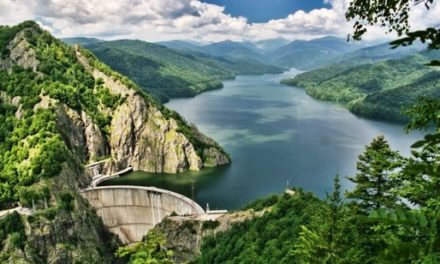 „Barajul Vidraru„ : contrucție românească ” de lux”